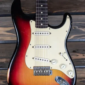 1971 fender stratocaster player grade w noiseless pickups and clapton mid boost