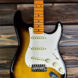2005 1st year fender eric johnson strat mint w original case and case candy