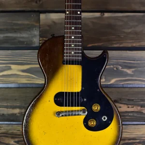 early 1960 gibson melody maker with 1959 specs all original no breaks or repairs