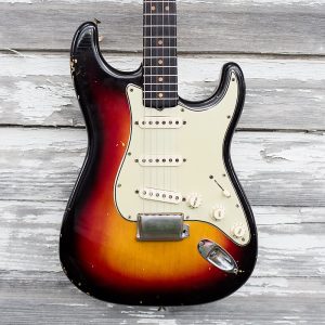 fender 1964 sunburst transition logo, clay dots, green guard, early 60's case